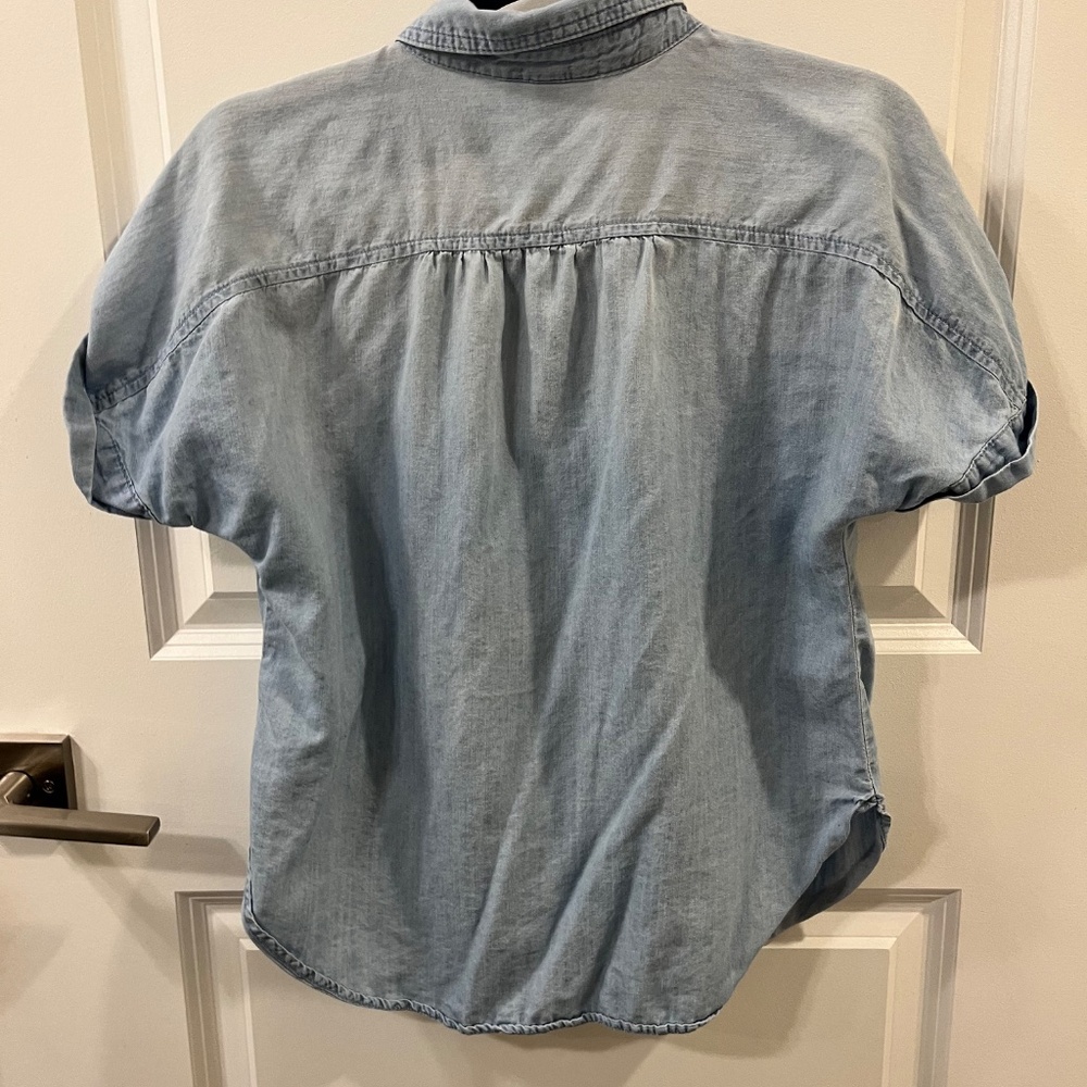 Universal Thread Button up - Picture 2 of 4